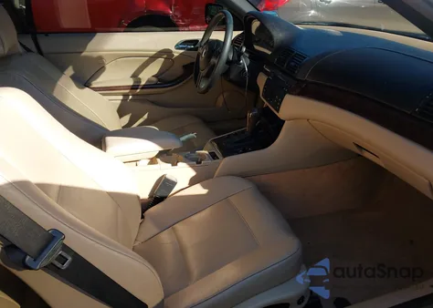 2005 BMW 325Ci z USA, uszkodzony, nr VIN WBABW33425PX83373